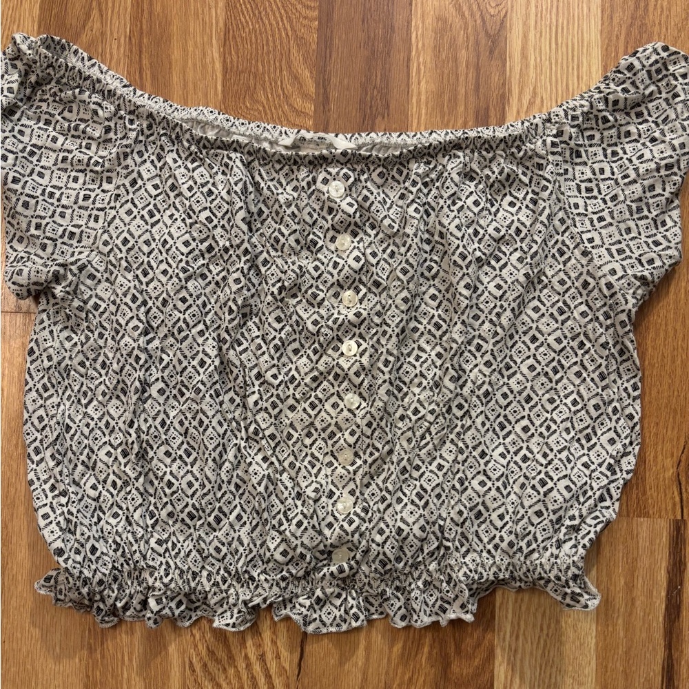 H&M Black and White Patterned Blouse